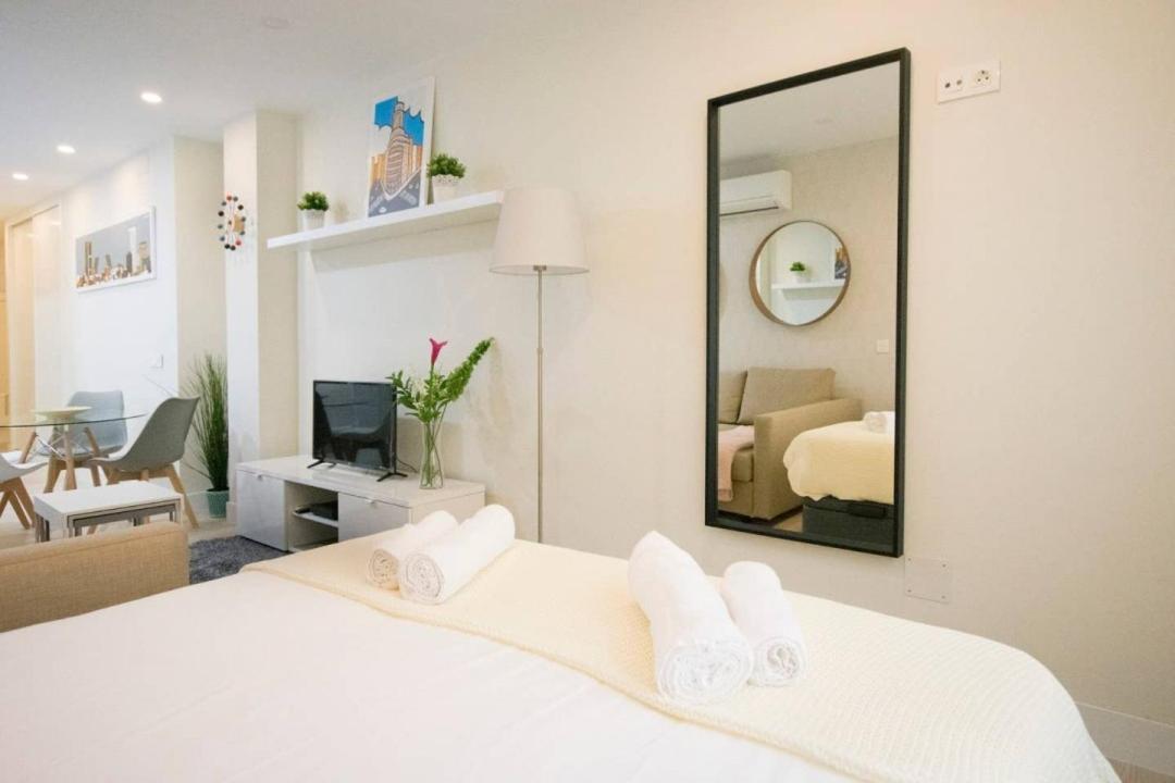 New And Cozy-Studio-Chueca Madri Exterior foto